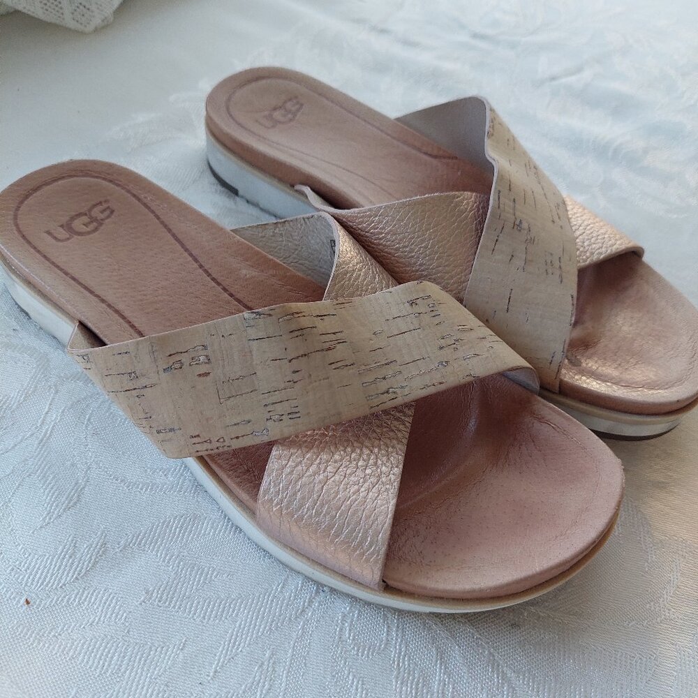 UGG Kari Metallic Cross Strap Slide Sandals Size 6.5 rose gold and cork